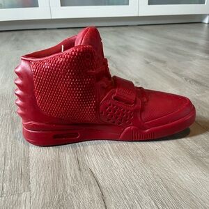 Limited Edition Colle Nike Red October’s Candle